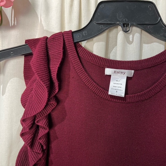 Easley sweater dress size small - Picture 2 of 4